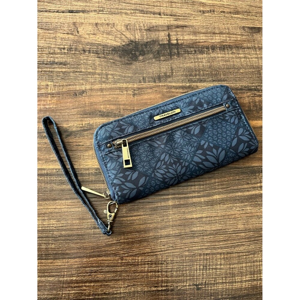 Travelon Navy Floral Safe ID RFID Blocking Zip Around Wallet Wristlet Clutch